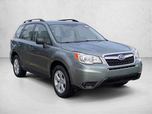 Used 2016 Subaru Forester 2.5i w/ Alloy Wheel Package AWD/4WD image 3