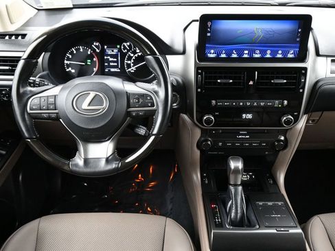 Used 2023 Lexus GX 460 Premium w/ Premium Package AWD/4WD image 7