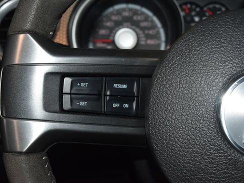 Used 2011 Ford Mustang Shelby GT500 w/ Electronics Pkg RWD image 10