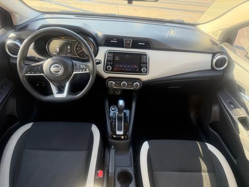 Used 2021 Nissan Versa SV image 29