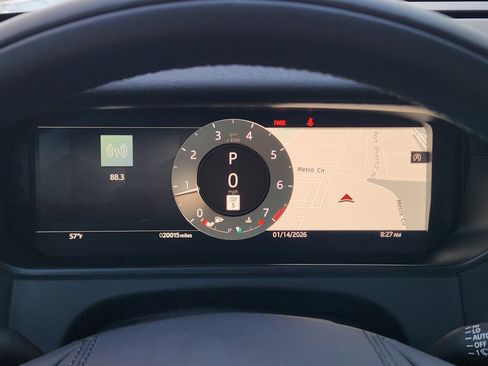 Certified 2024 Land Rover Range Rover Velar Dynamic SE image 17