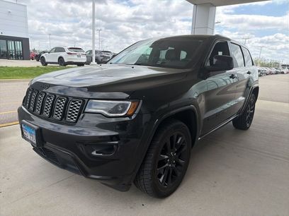 Used 2020 Jeep Grand Cherokee Altitude