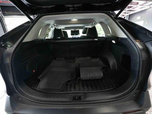 Used 2023 Toyota RAV4 XLE Premium AWD/4WD image 28