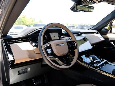New 2026 Land Rover Range Rover Sport Dynamic SE AWD/4WD image 3