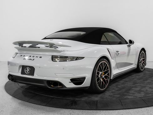 Used 2015 Porsche 911 Turbo S w/ High-end Infotainment Package image 19