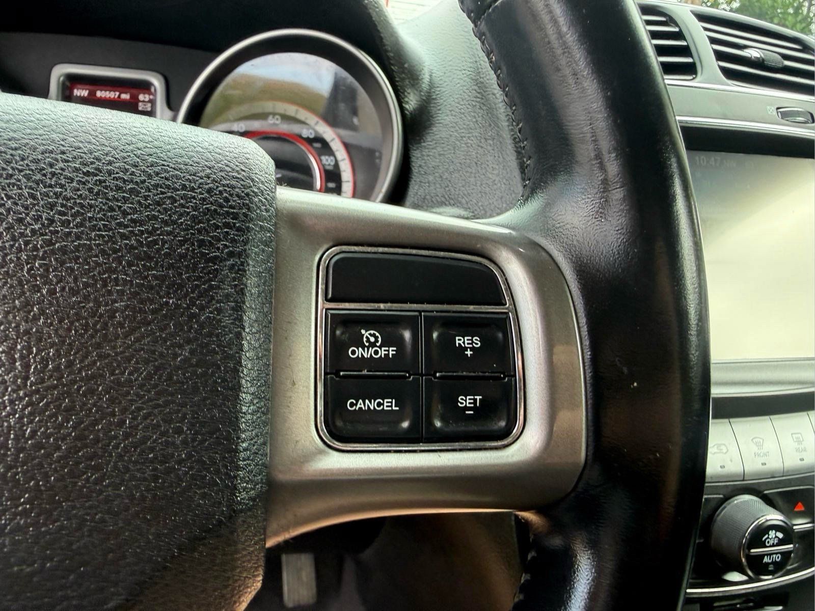 Used 2020 Dodge Journey Crossroad FWD image 30
