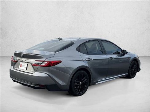 Certified 2025 Toyota Camry SE image 5