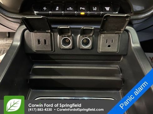 Used 2018 Chevrolet Silverado 2500 High Country w/ Duramax Plus Package image 27