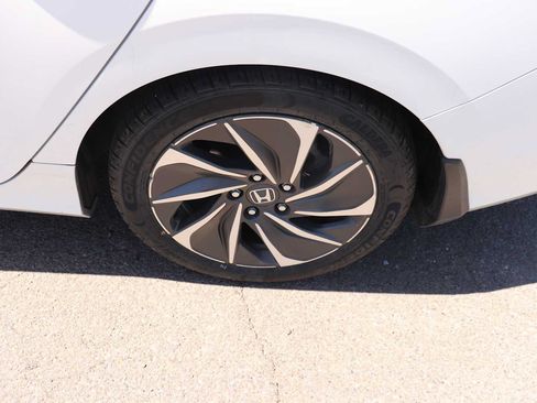 Used 2019 Honda Insight Touring image 9