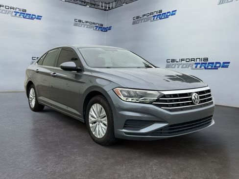 Used 2021 Volkswagen Jetta S w/ Driver Assistance Package FWD image 3