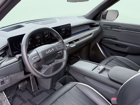 Used 2024 Kia EV9 GT-Line AWD/4WD image 29