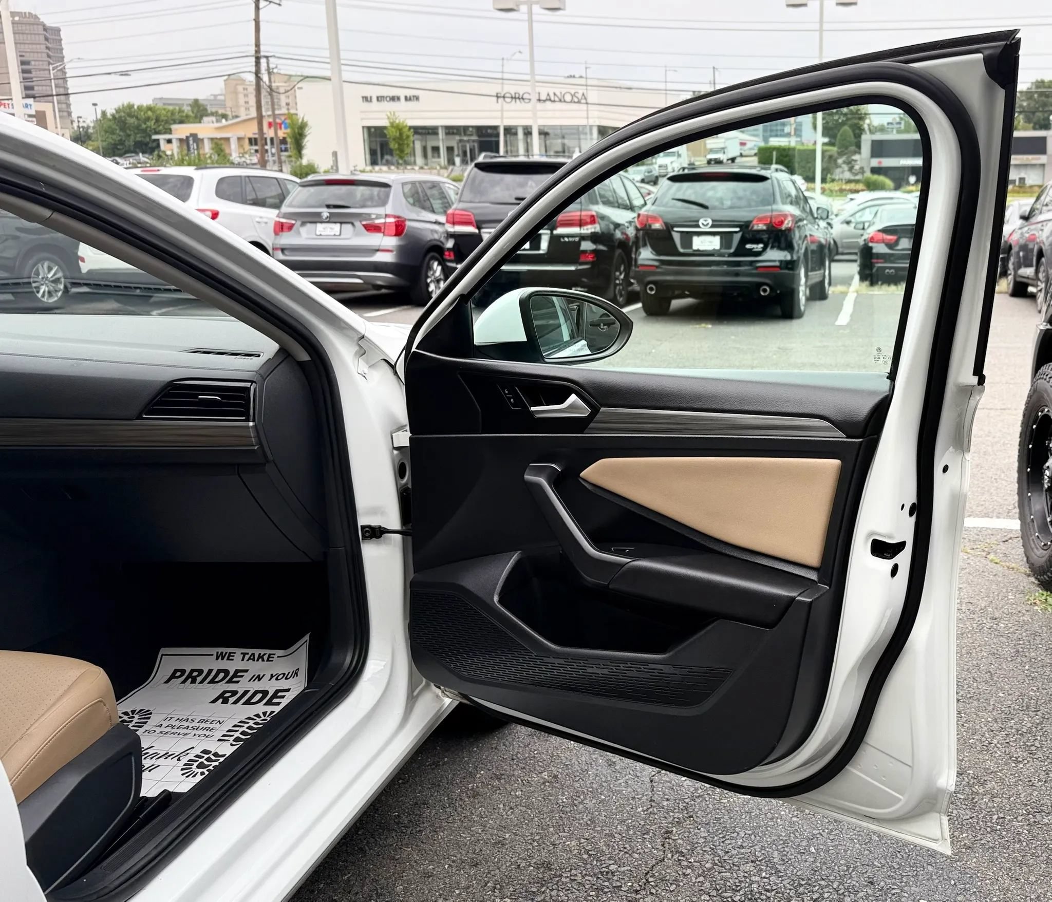 Used 2019 Volkswagen Jetta SEL FWD image 36