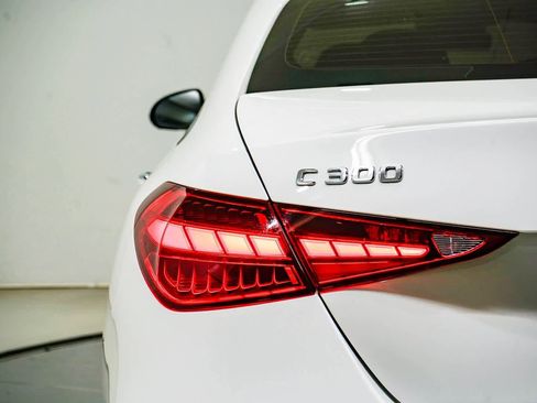 Used 2023 Mercedes-Benz C 300 Sedan image 9
