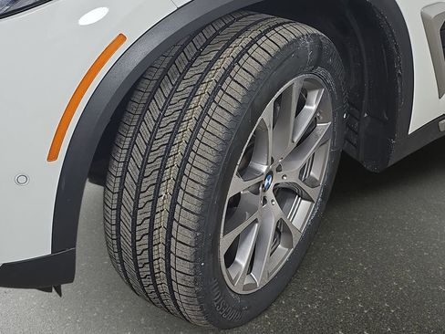 Certified 2024 BMW X5 xDrive40i w/ Premium Package image 34