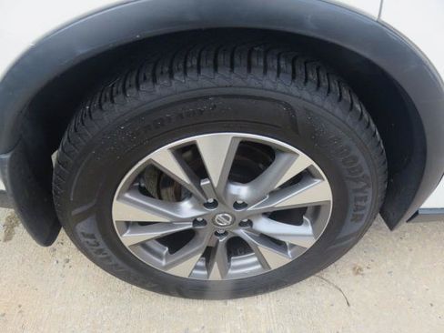 Used 2015 Nissan Murano SL AWD/4WD image 10