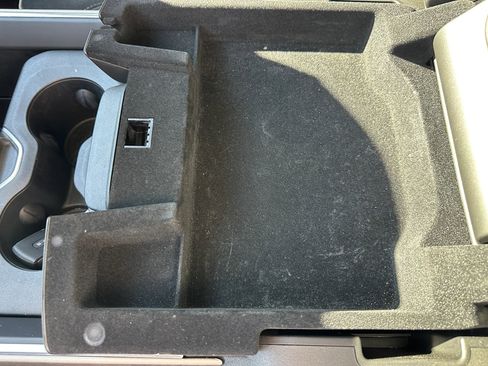 Used 2024 RAM 4500 Laramie image 31