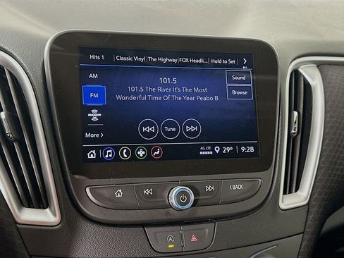 Used 2024 Chevrolet Malibu LT image 21