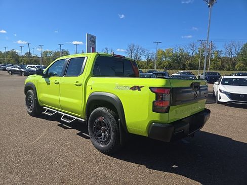 New 2026 Nissan Frontier PRO-4X w/ Pro-4x Convenience Package image 5