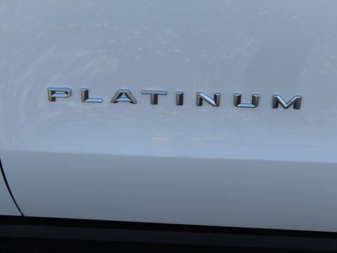 New 2026 Ford Expedition Platinum w/ Driver's Package AWD/4WD image 3