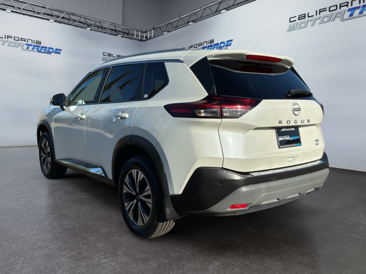 Used 2023 Nissan Rogue SV w/ SV Premium B Package FWD image 7
