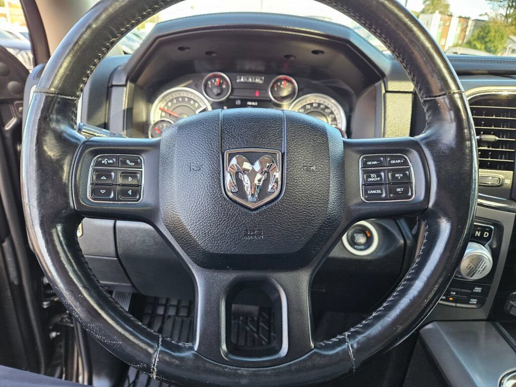 Used 2015 RAM 1500 Sport w/ Black Ram 1500 Sport Group AWD/4WD image 21