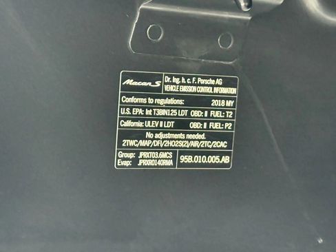 Used 2018 Porsche Macan S image 53