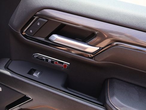 Certified 2023 GMC Sierra 1500 AT4 w/ AT4 Premium Package AWD/4WD image 10