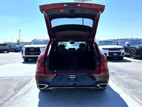 Certified 2026 Genesis GV70 2.5T Sport Prestige AWD/4WD image 21