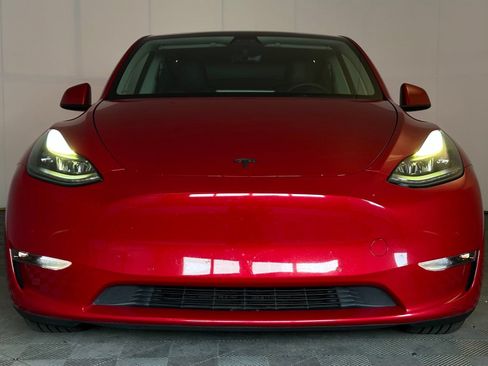 Used 2022 Tesla Model Y Performance AWD/4WD image 21
