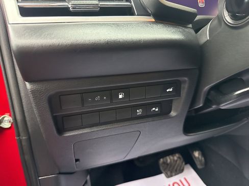 Used 2024 Mitsubishi Outlander SE image 17