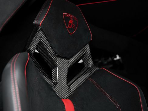 Used 2016 Lamborghini Aventador LP 750-4 Superveloce image 37