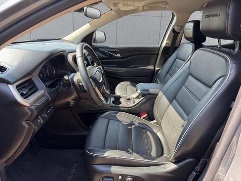 Used 2023 GMC Acadia Denali AWD/4WD image 24