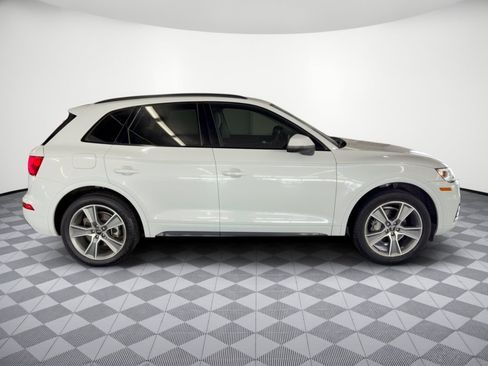 Used 2019 Audi Q5 2.0T Premium Plus w/ Premium Plus Package AWD/4WD image 8