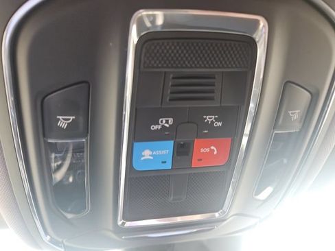 Used 2024 Jeep Grand Cherokee L Laredo AWD/4WD image 33