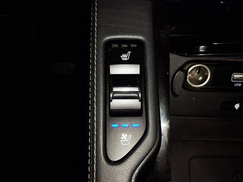 Used 2022 Kia Telluride EX w/ EX Premium Package FWD image 17