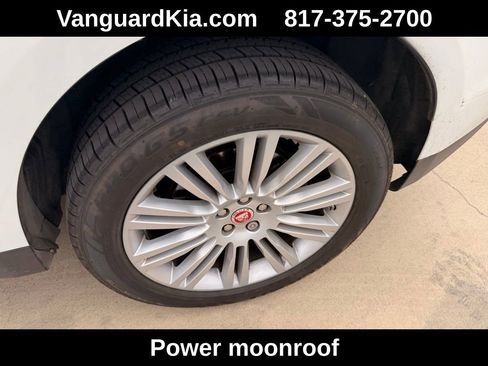 Used 2020 Jaguar F-PACE Premium image 9