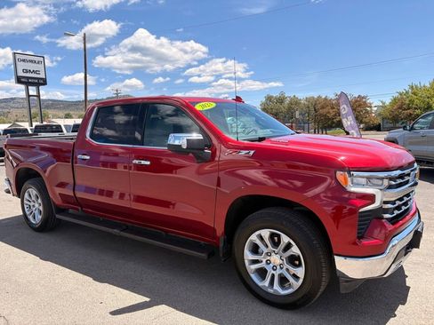 Used 2023 Chevrolet Silverado 1500 LTZ w/ Z71 Off-Road Package AWD/4WD image 3