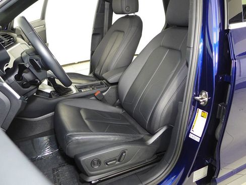 Used 2022 Audi Q3 2.0T Premium w/ Convenience Package image 22