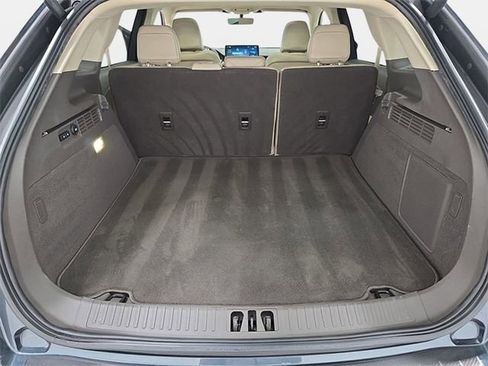 Certified 2023 Lincoln Nautilus Reserve w/ Equipment Group 202A image 32