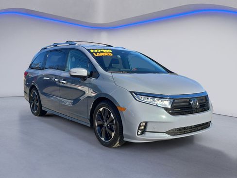 Used 2023 Honda Odyssey Elite image 5