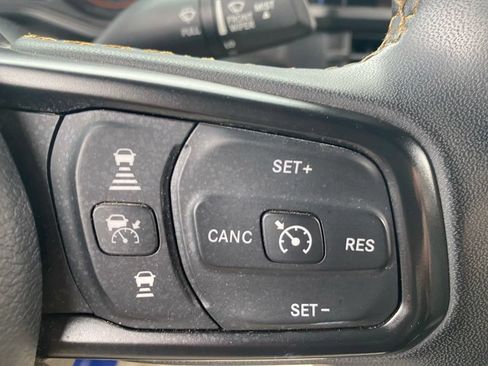 Used 2024 Jeep Wrangler Sport AWD/4WD image 28