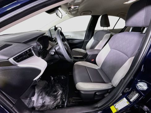 Used 2024 Toyota Corolla LE FWD image 21
