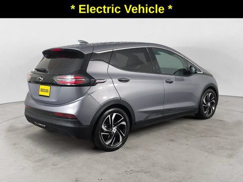Certified 2023 Chevrolet Bolt LT FWD image 5