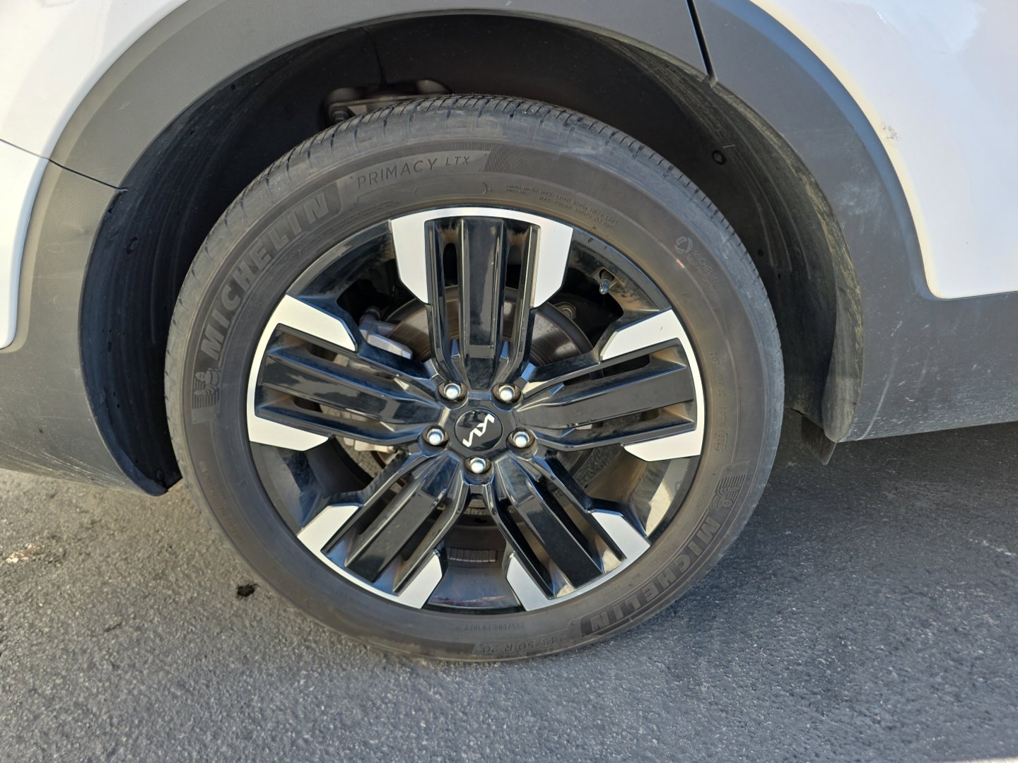 Used 2024 Kia Telluride SX Prestige w/ Towing Package AWD/4WD image 37
