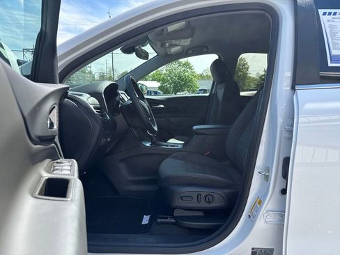 Used 2023 Chevrolet Equinox LT AWD/4WD image 12