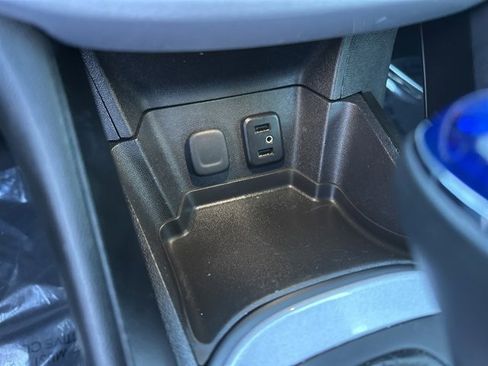 Used 2017 Chevrolet Volt LT w/ Comfort Package image 18