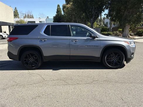 Used 2019 Chevrolet Traverse LS w/ LPO, Blackout Package image 7