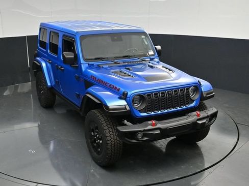 Used 2024 Jeep Wrangler Unlimited Rubicon AWD/4WD image 49