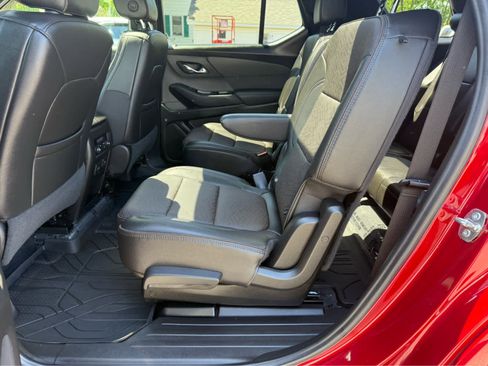 Used 2023 Chevrolet Traverse High Country w/ LPO, Floor Liner Package AWD/4WD image 13