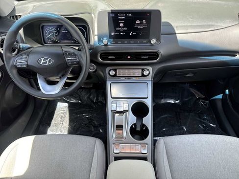 Used 2023 Hyundai Kona SE FWD image 14